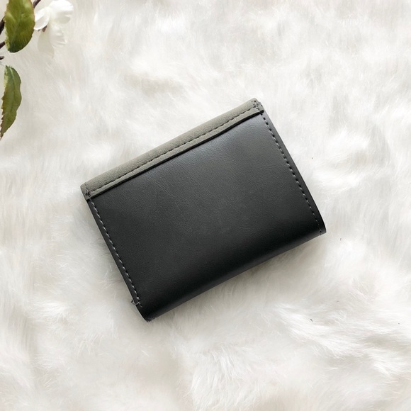 S O L D  O U T - Picture 7 of 8